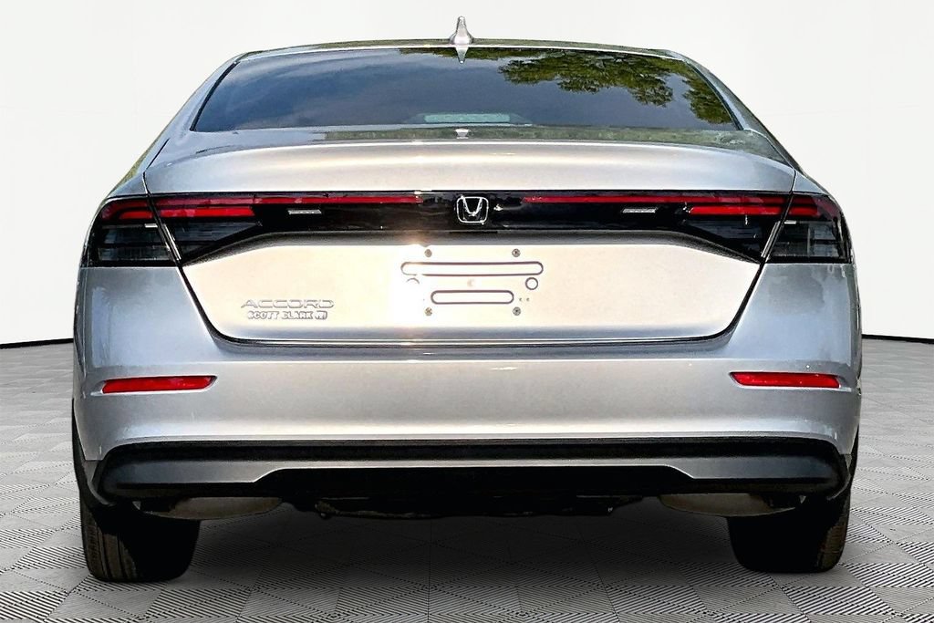 Used 2025 Honda Accord LX image 7