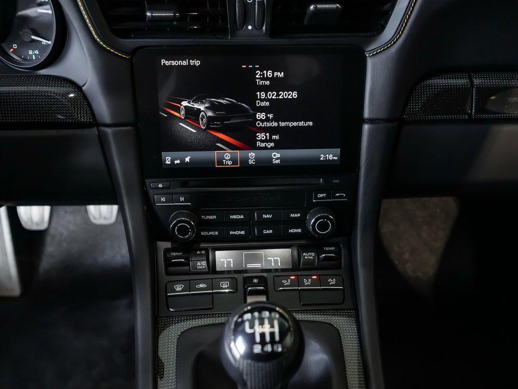 Certified 2019 Porsche 911 Speedster RWD image 21