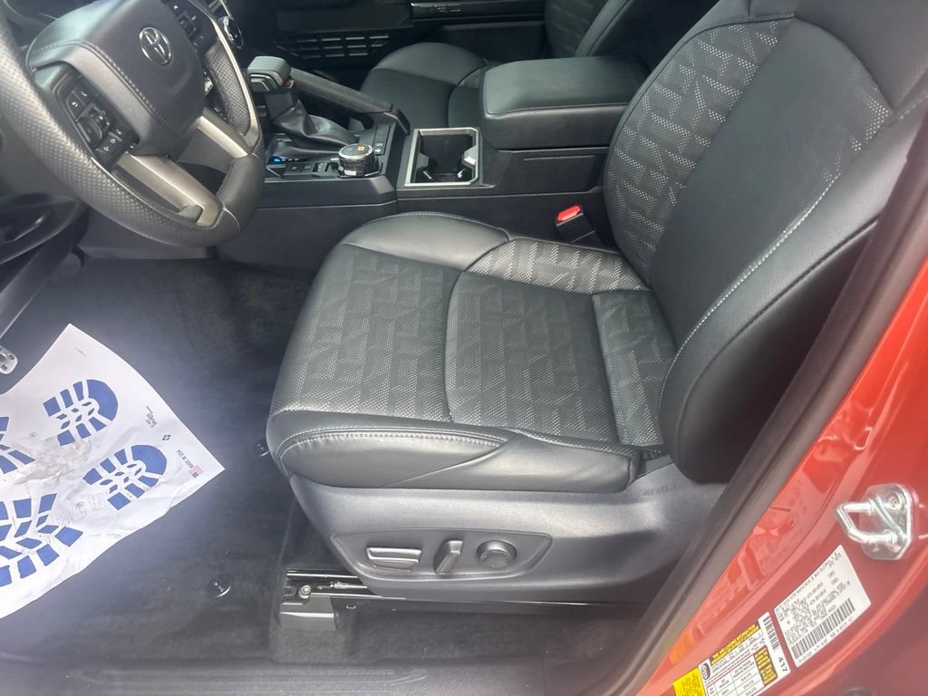 Used 2025 Toyota Tacoma TRD Sport w/ TRD Sport Premium Package AWD/4WD image 33