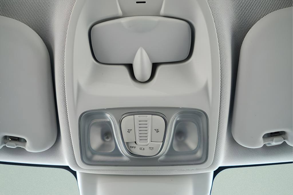 Used 2015 FIAT 500L Trekking image 17