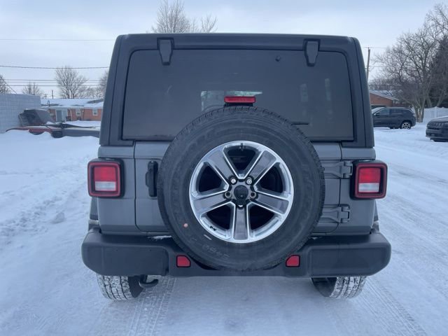 Used 2022 Jeep Wrangler Unlimited Sahara image 11