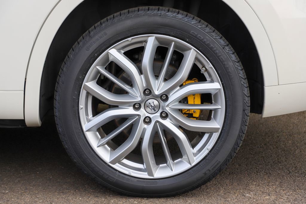 Used 2022 Maserati Levante GT image 54