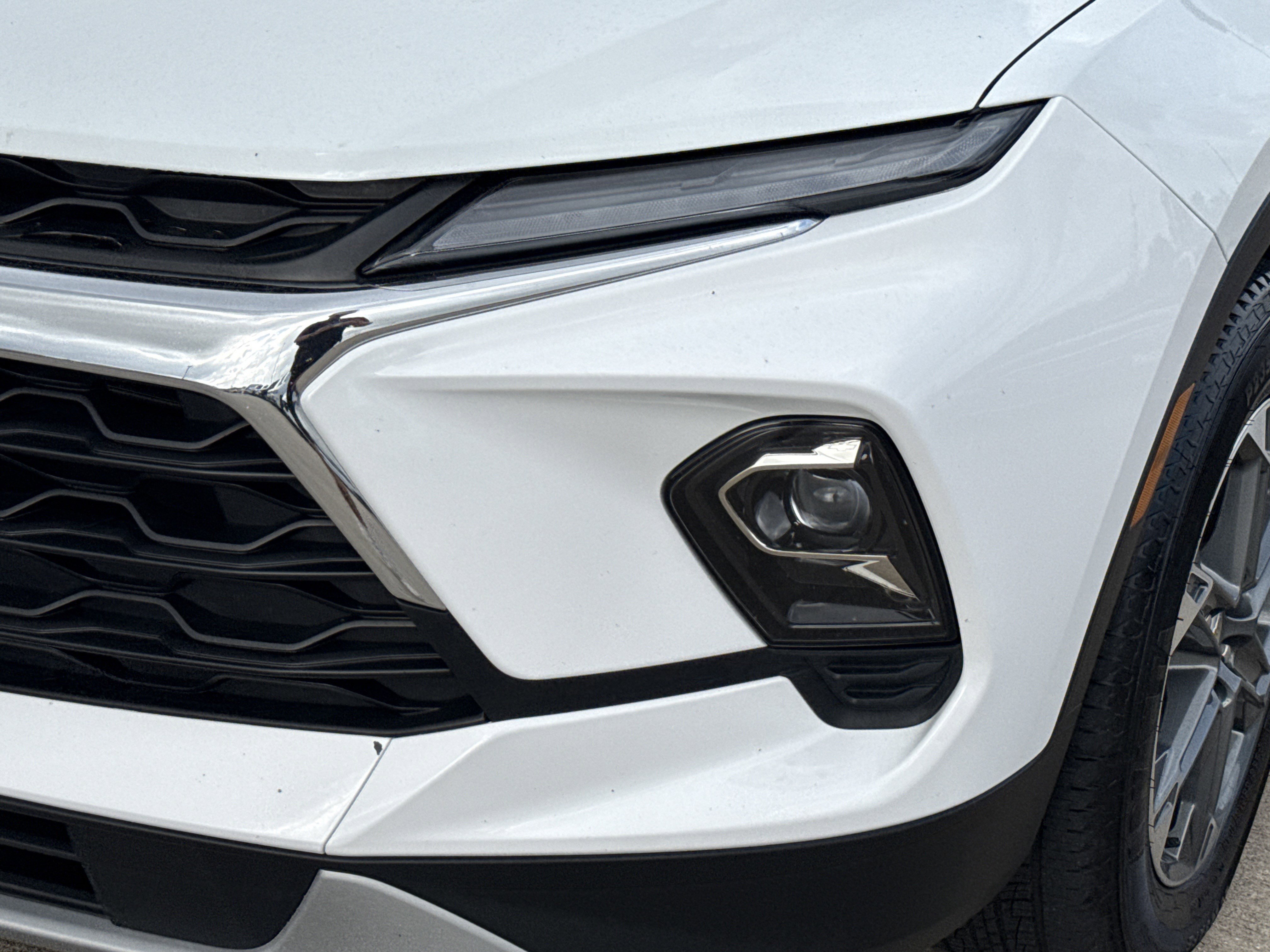 Used 2025 Chevrolet Blazer LT image 9