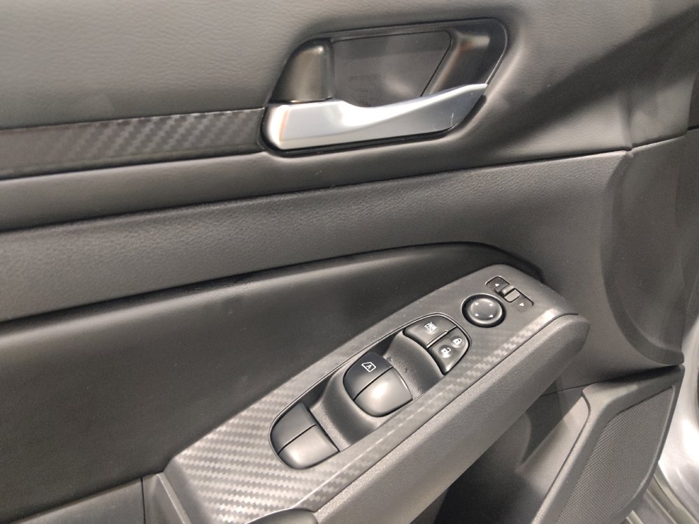 Used 2024 Nissan Altima 2.5 SV AWD/4WD image 27