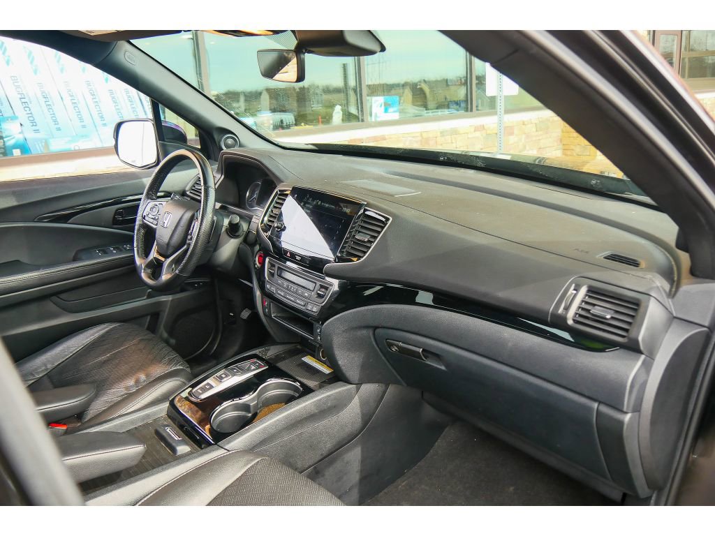 Used 2023 Honda Passport Elite image 14