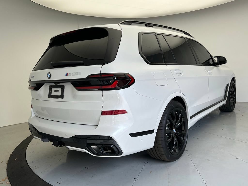 Certified 2026 BMW X7 M60i AWD/4WD image 3