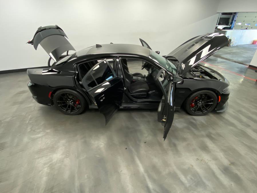 Used 2017 Dodge Charger R/T image 51