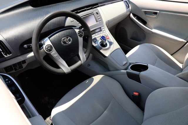 Used 2015 Toyota Prius Four image 5