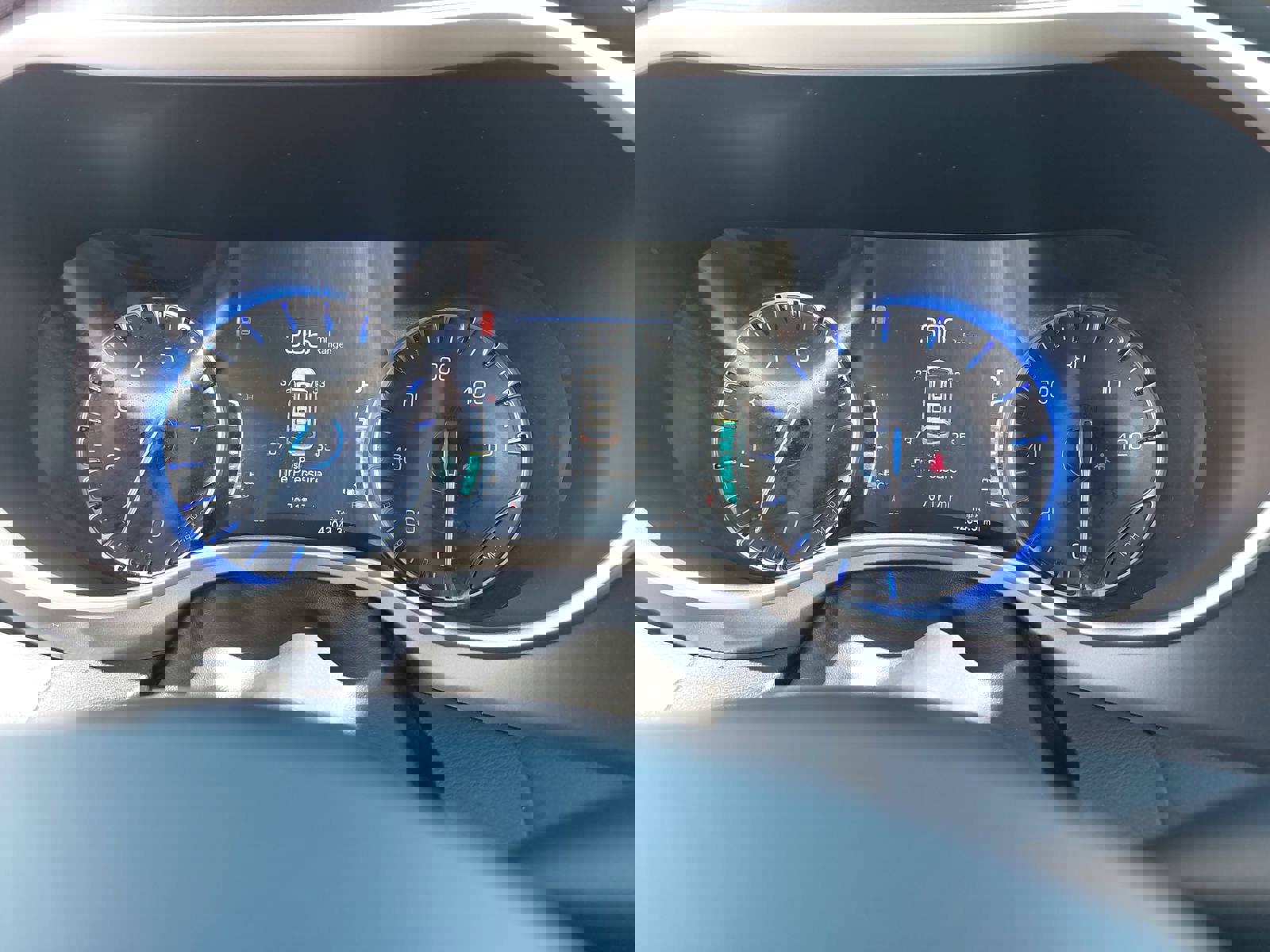 Used 2023 Chrysler Pacifica Touring-L image 21