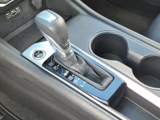 Used 2025 Nissan Altima 2.5 SV FWD image 19