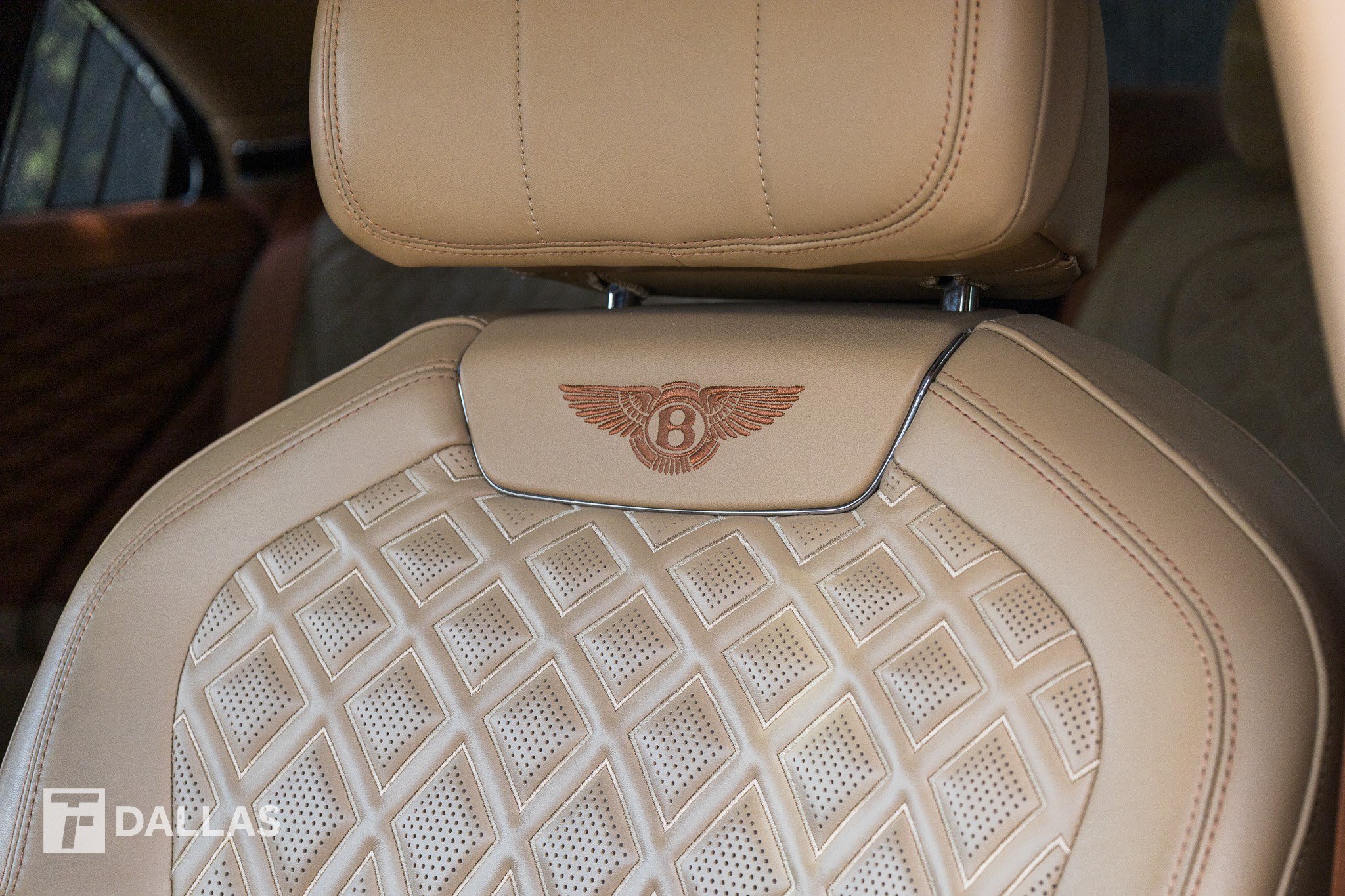 Used 2022 Bentley Flying Spur W12 AWD/4WD image 24