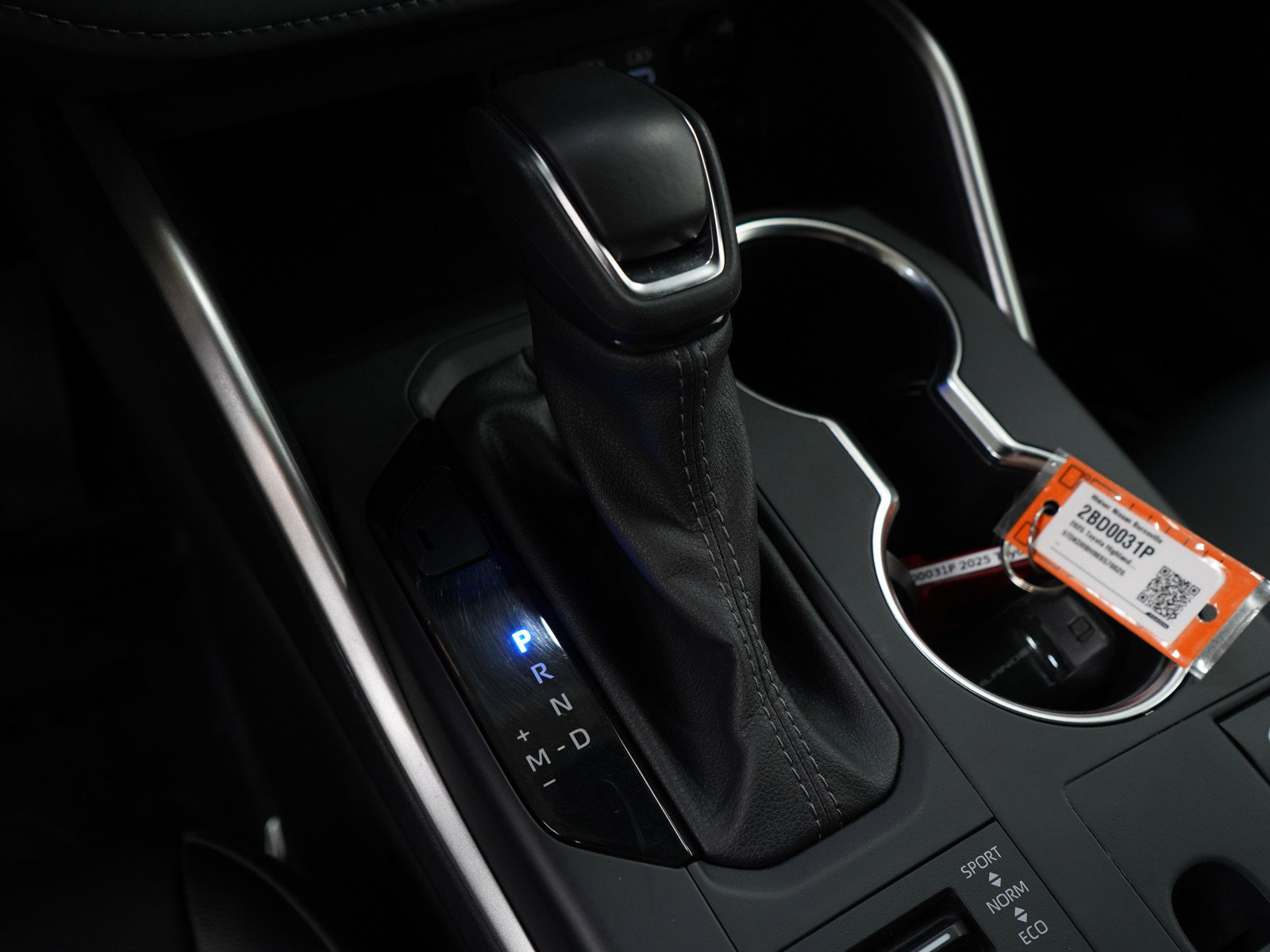 Used 2025 Toyota Highlander XSE image 22