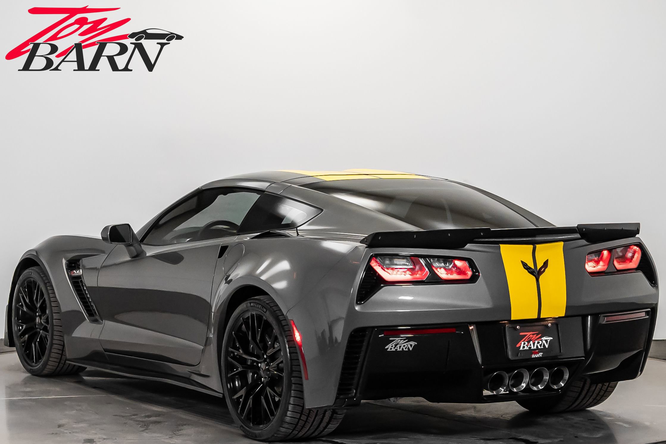Used 2016 Chevrolet Corvette Z06 w/ 3LZ Preferred Equipment Group image 11
