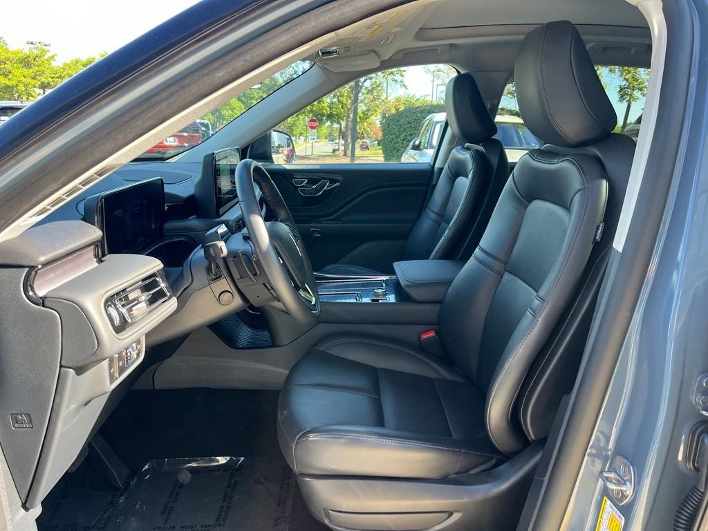 Used 2026 Lincoln Aviator AWD image 24
