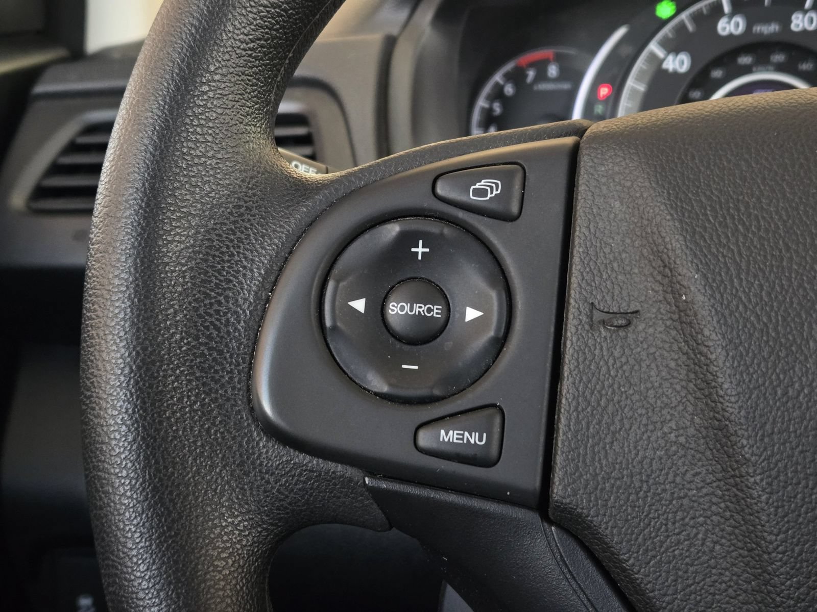 Used 2015 Honda CR-V LX image 28