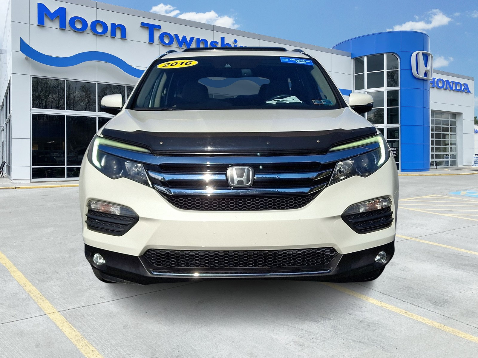 Used 2016 Honda Pilot Touring image 2