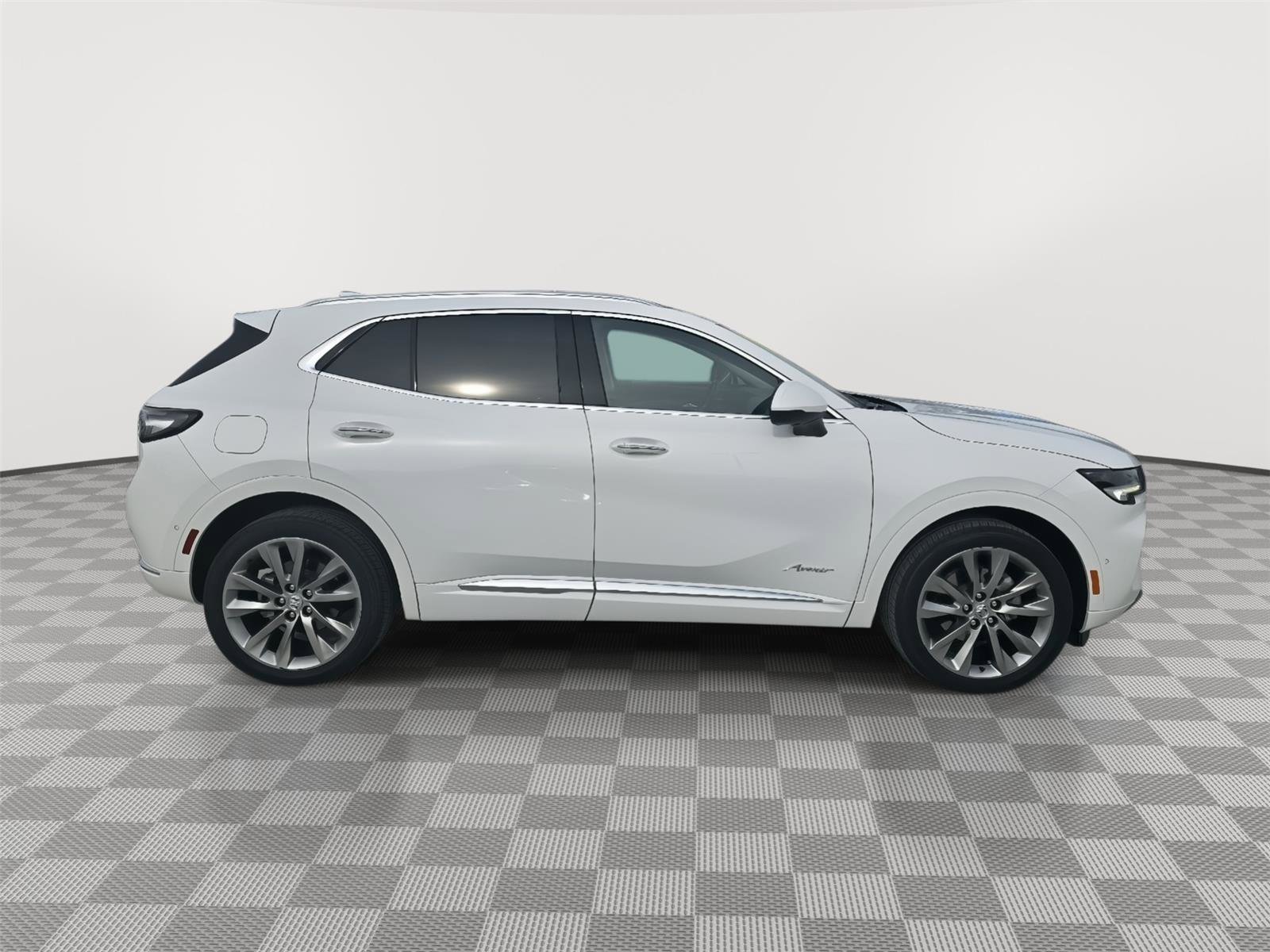 Used 2022 Buick Envision Avenir w/ Technology Package II image 8