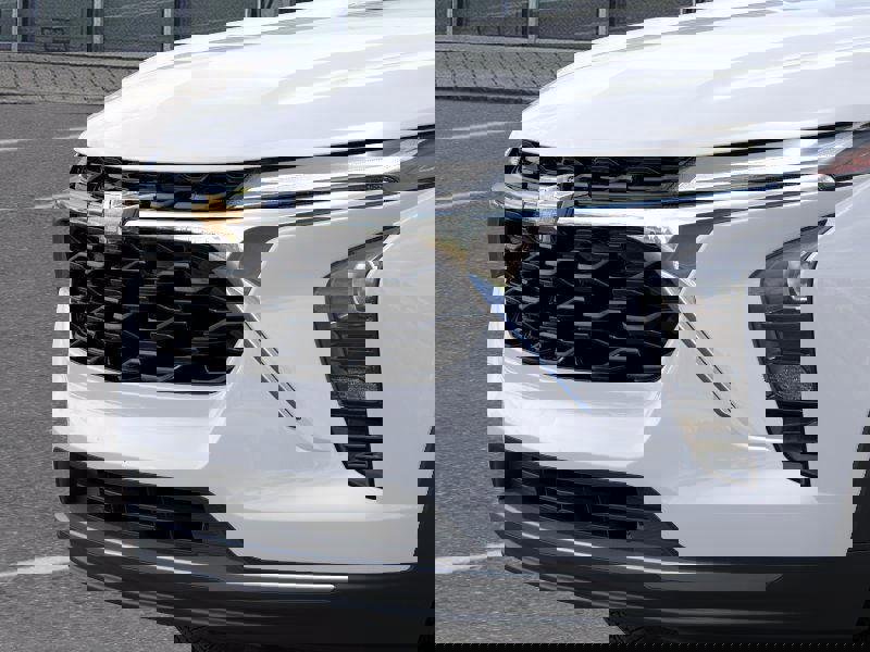 New 2025 Chevrolet Trax LT w/ Driver Confidence Package image 13