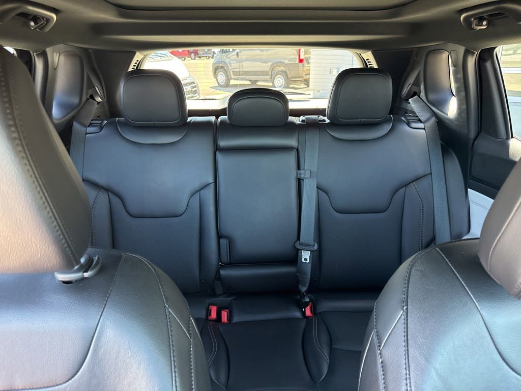 Used 2023 Jeep Compass Limited w/ Sun and Sound Group AWD/4WD image 43