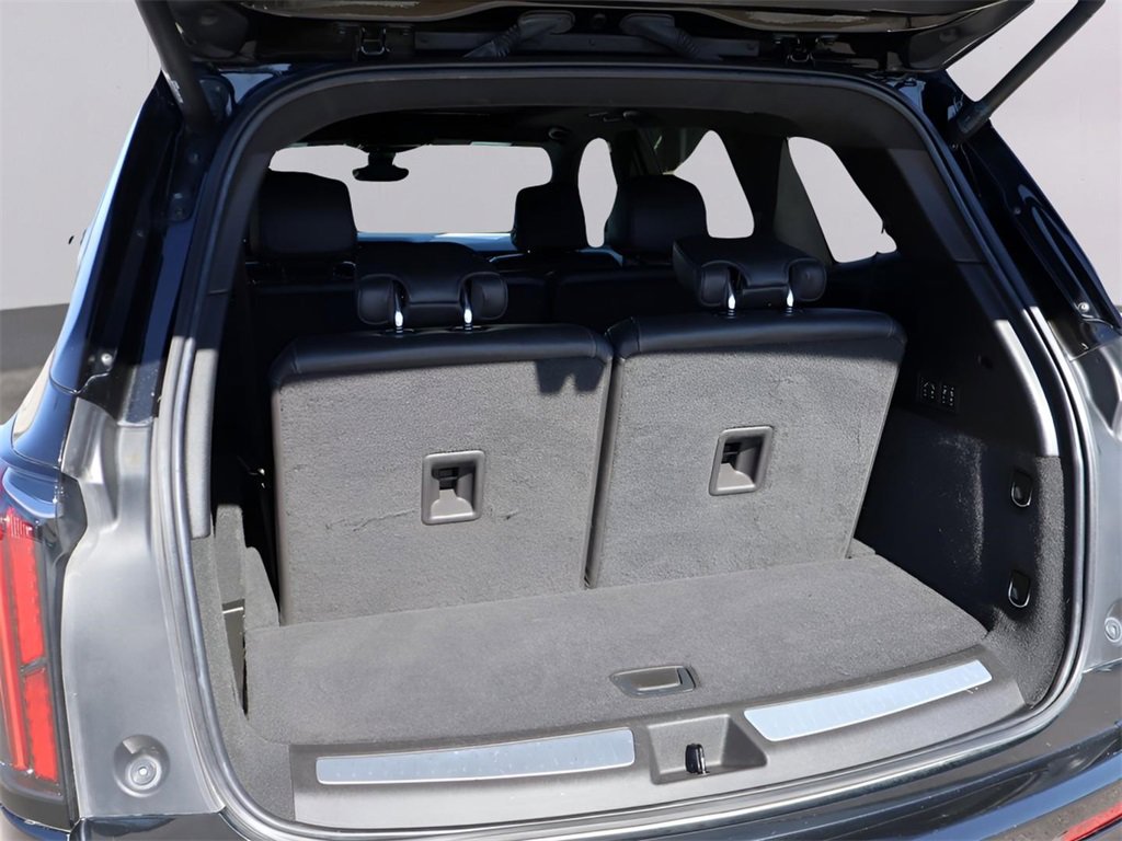 Used 2023 Cadillac XT6 Sport w/ Platinum Package image 19