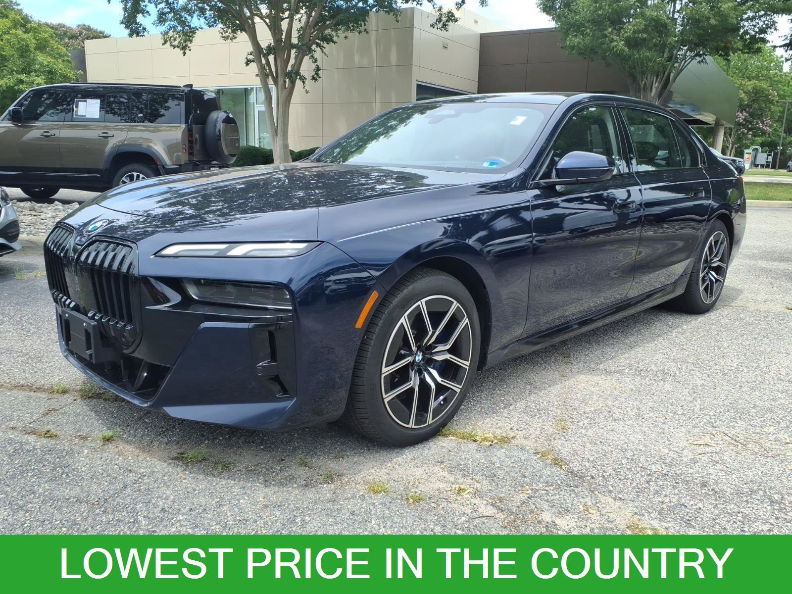 Used 2024 BMW 760i xDrive w/ Premium Package