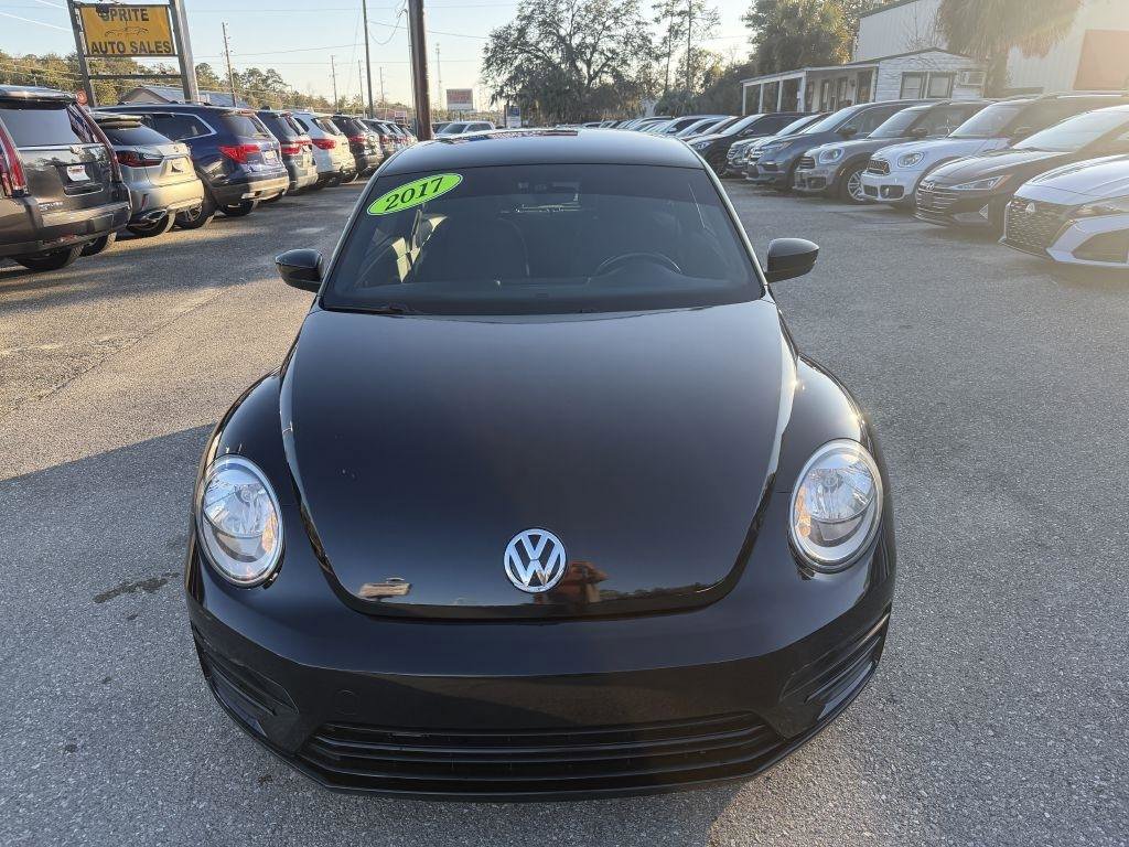 Used 2017 Volkswagen Beetle 1.8T S FWD image 2