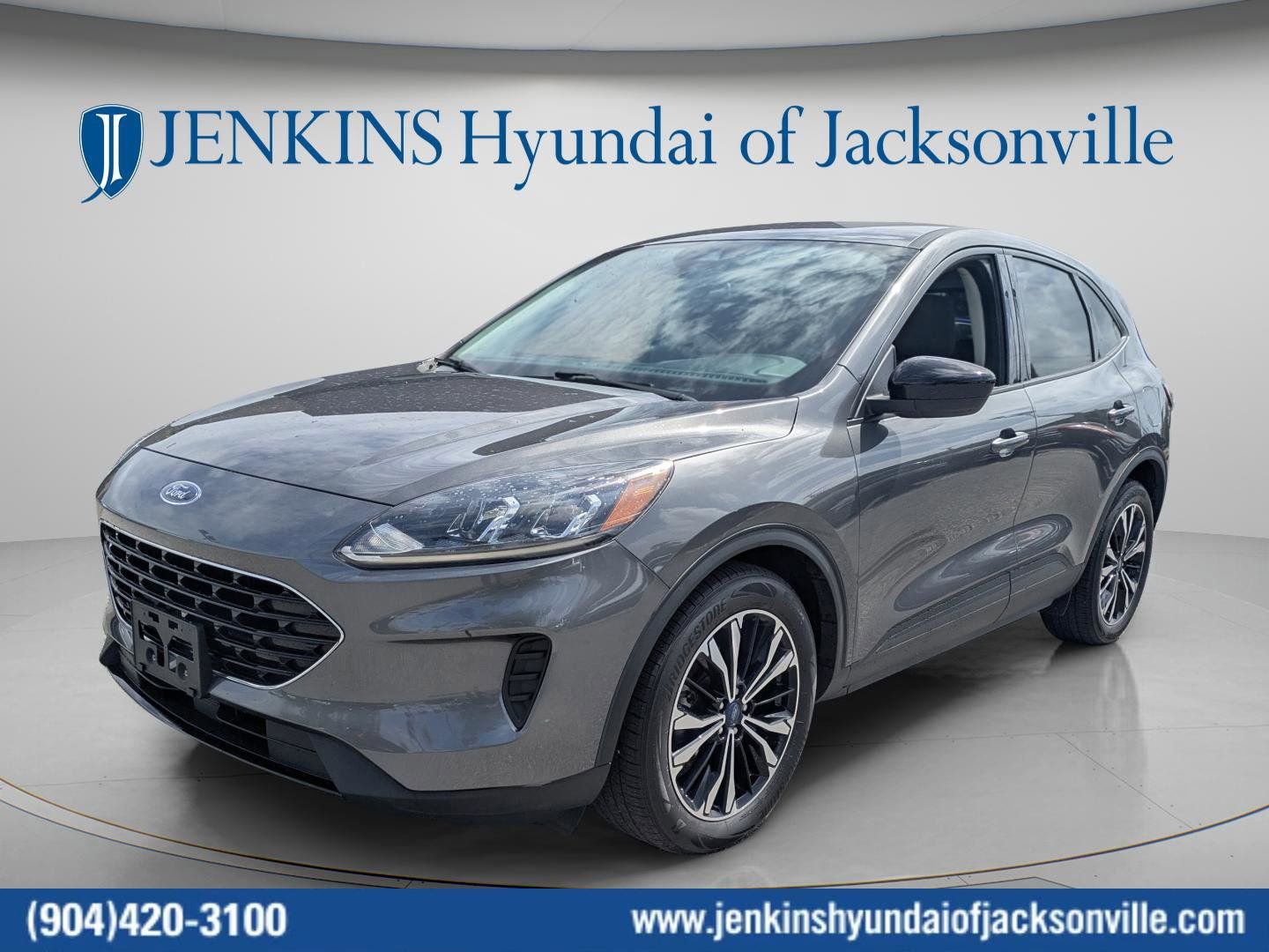 Used 2022 Ford Escape SE w/ SE Sport Appearance Package FWD image 12