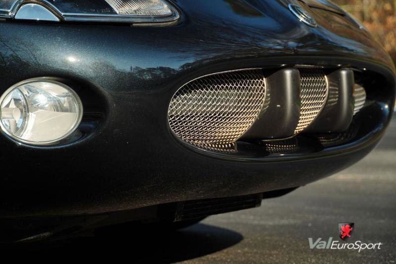 Used 2003 Jaguar XK8 Convertible image 19