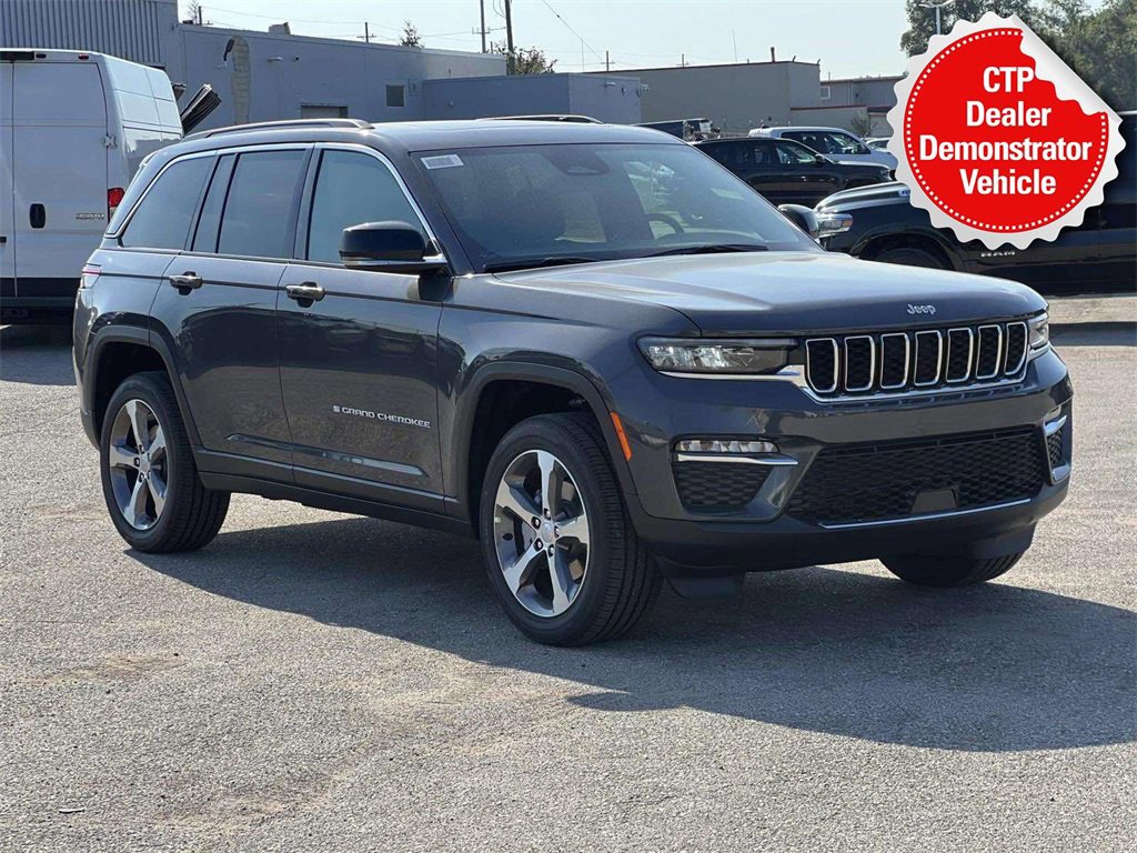 New 2025 Jeep Grand Cherokee Limited image 1