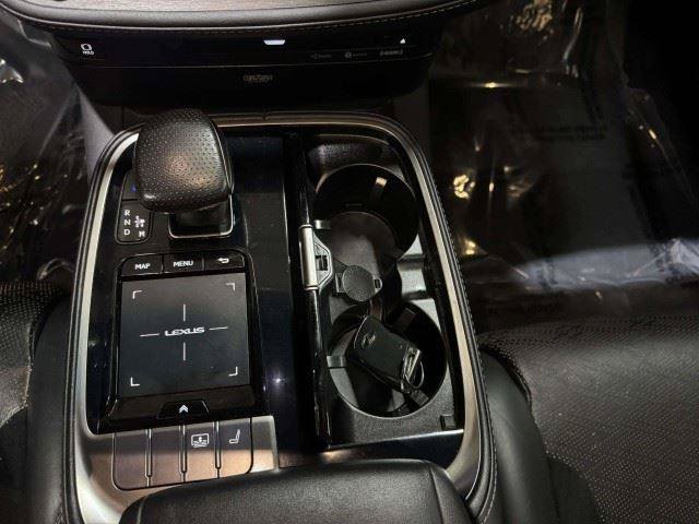 Used 2018 Lexus LS 500 F Sport w/ Accessory Package (Z1) AWD/4WD image 23