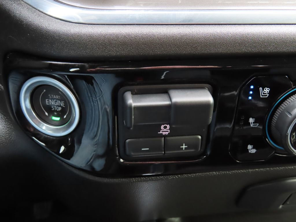 Certified 2024 Chevrolet Silverado 3500 High Country w/ High Country Premium Package image 9