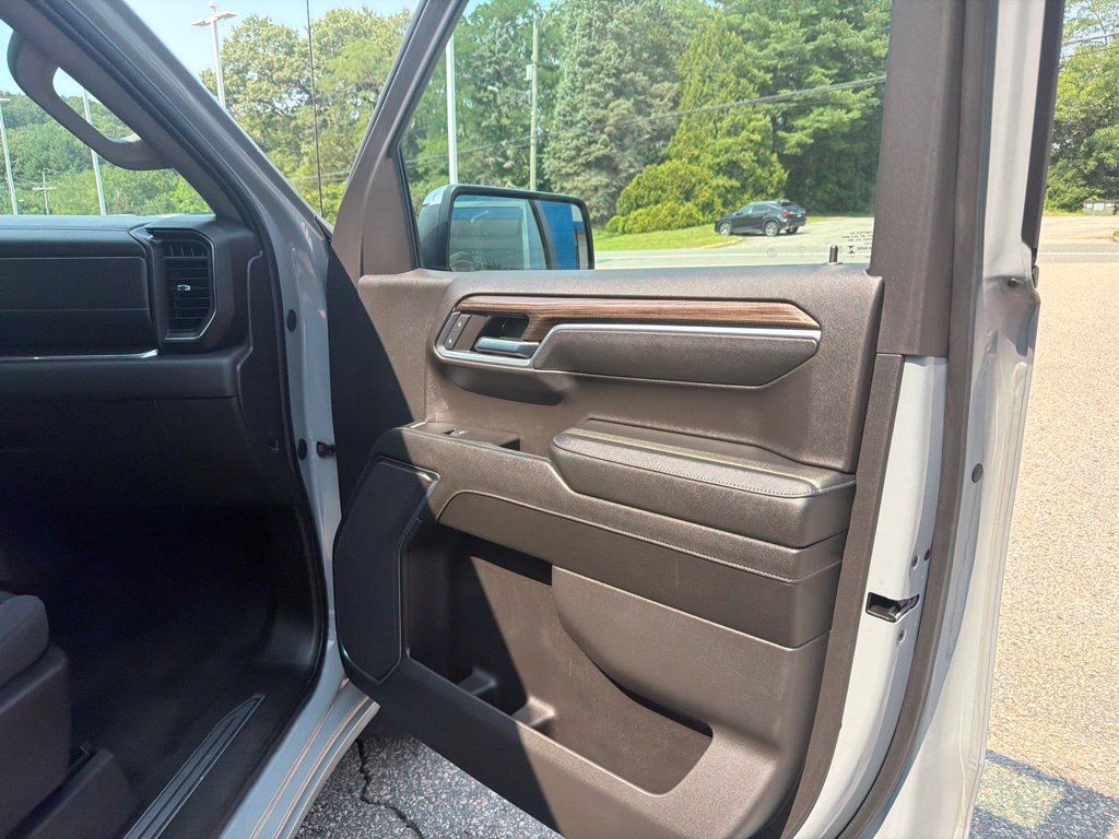Certified 2024 Chevrolet Silverado 1500 LT AWD/4WD image 33