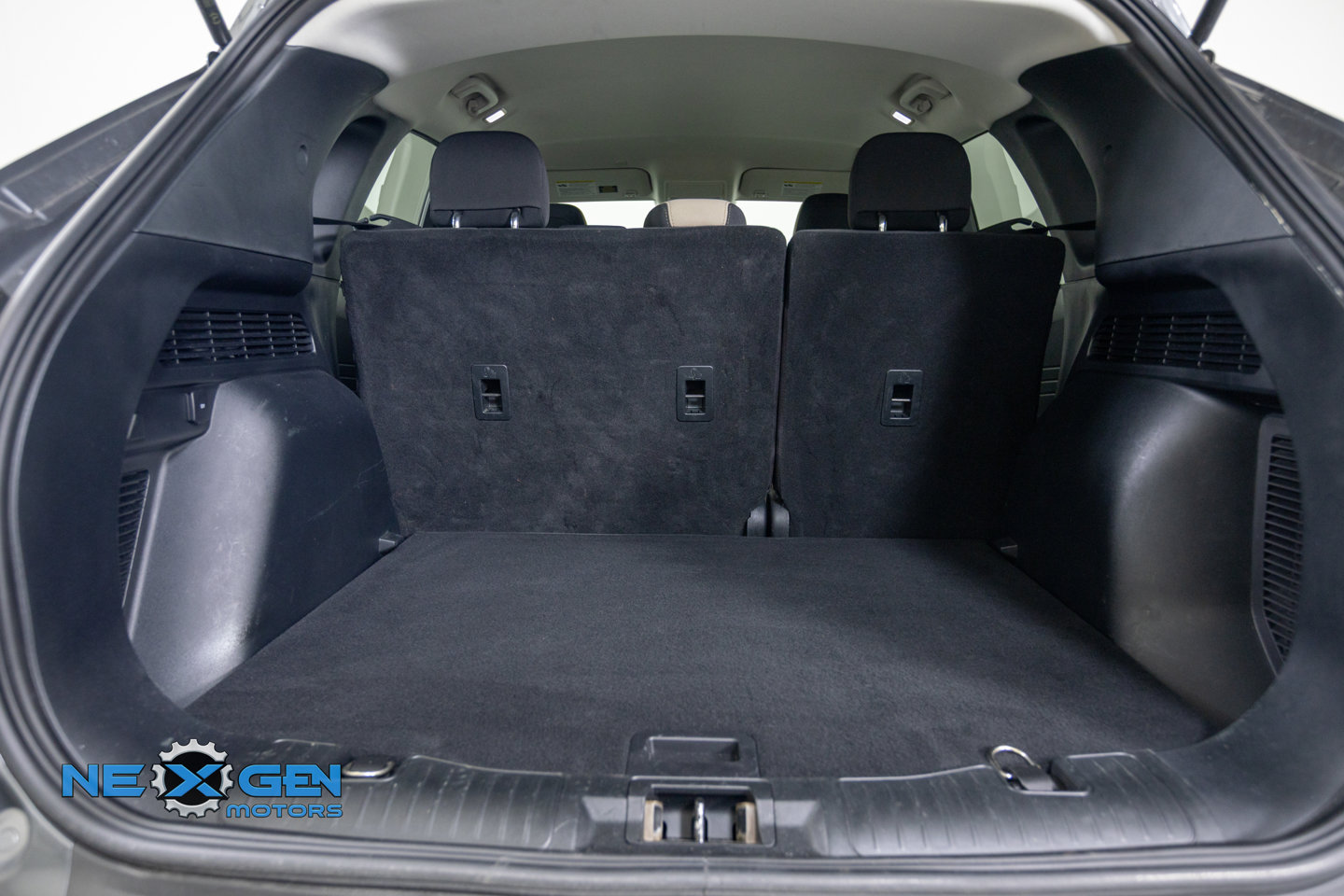 Used 2021 Ford Escape SE FWD image 35