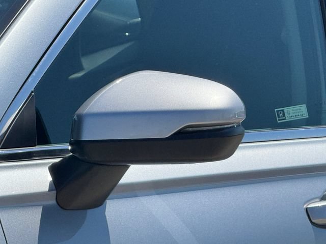 Used 2023 Honda CR-V EX-L image 4