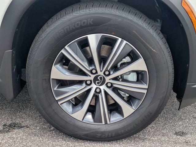 Used 2027 INFINITI QX60 Pure w/ Cargo Package FWD image 11