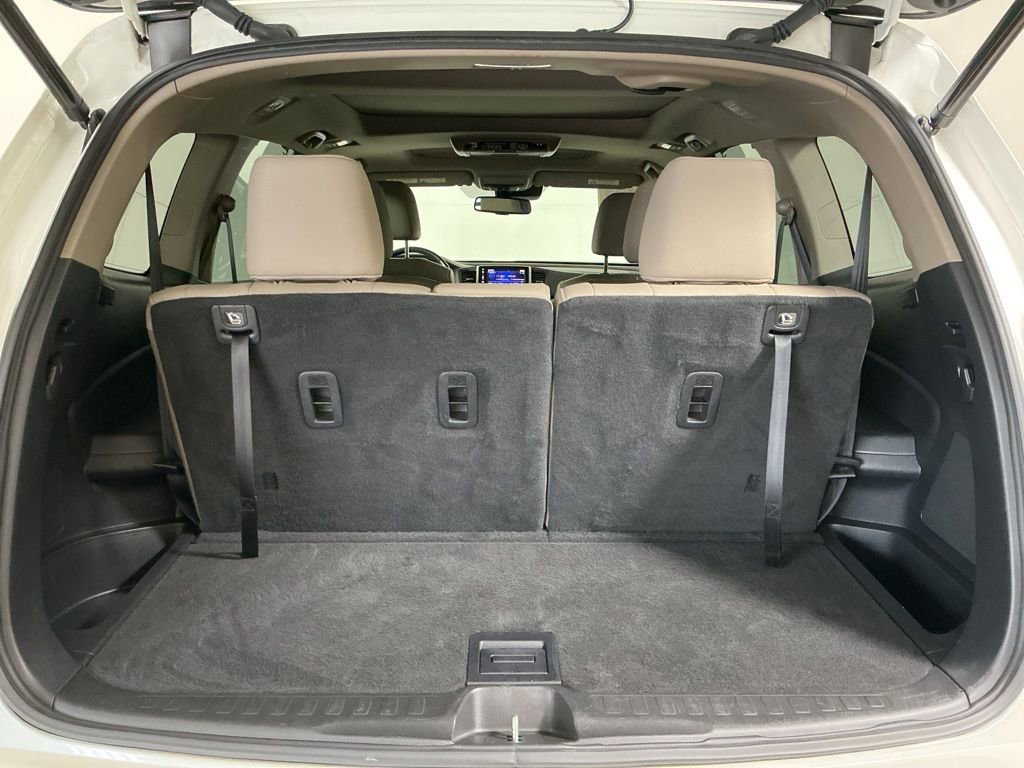 Used 2017 Honda Pilot Elite image 32