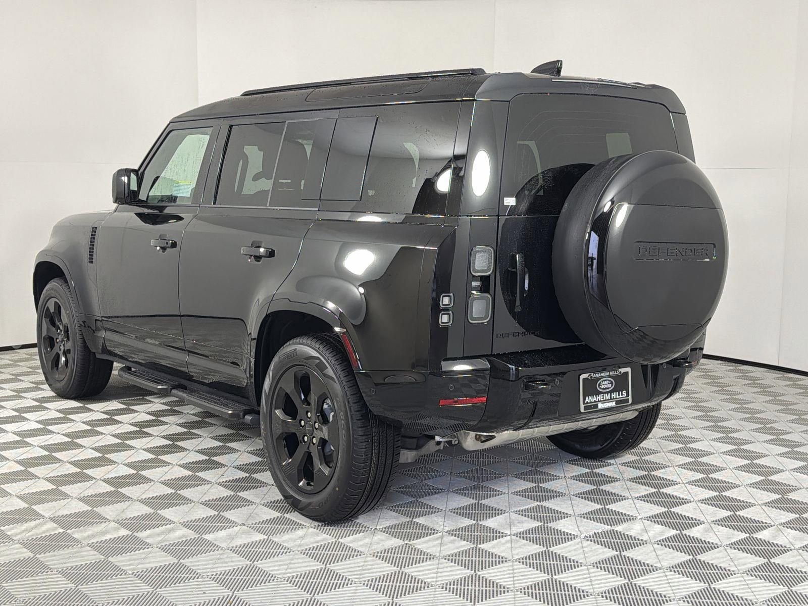 New 2026 Land Rover Defender 110 X-Dynamic SE image 3