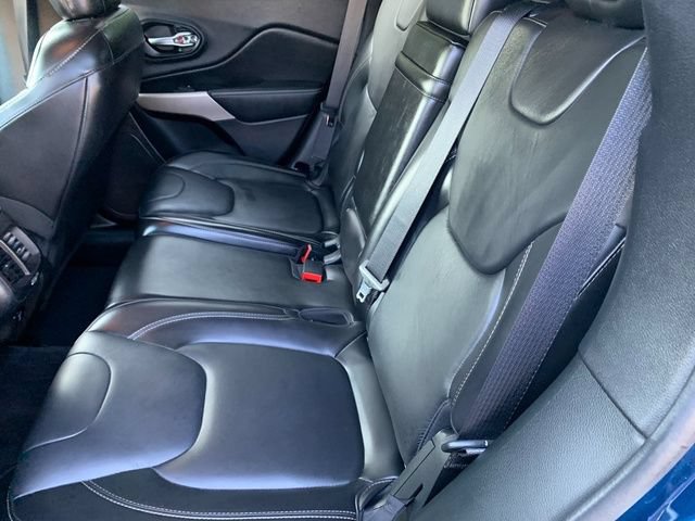 Used 2018 Jeep Cherokee Limited AWD/4WD image 18