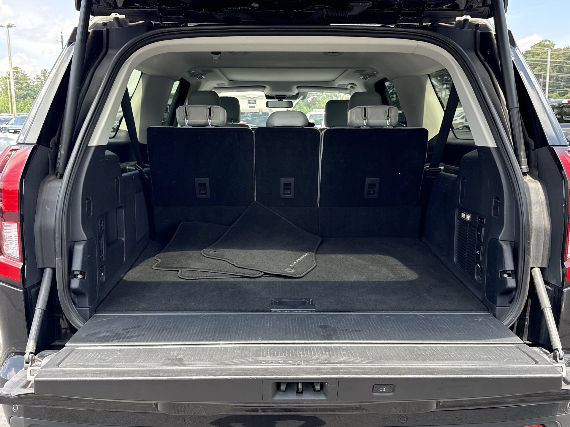 Used 2025 Ford Expedition Max Platinum w/ Driver's Package AWD/4WD image 18