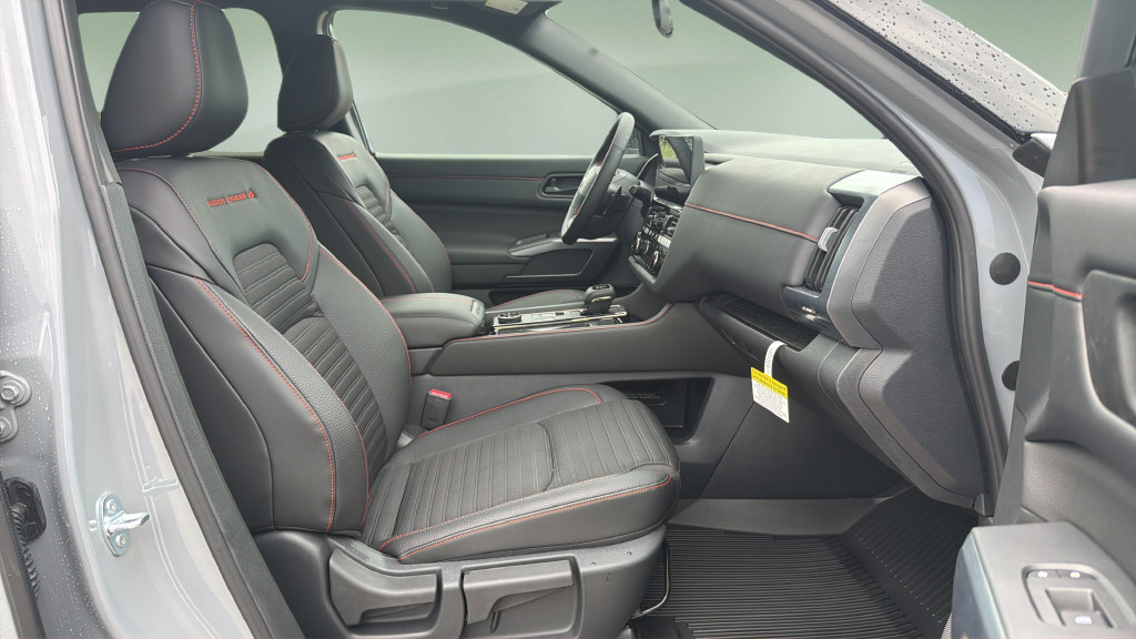 New 2026 Nissan Pathfinder Rock Creek AWD/4WD image 11