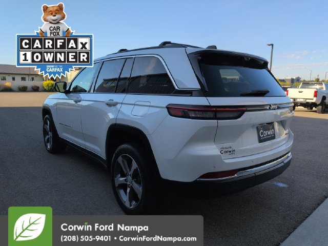 Used 2025 Jeep Grand Cherokee Limited w/ Luxury Tech Group II AWD/4WD image 5