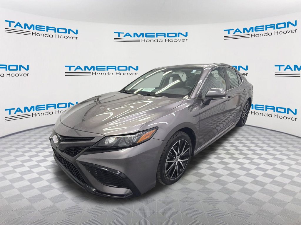 Used 2024 Toyota Camry SE