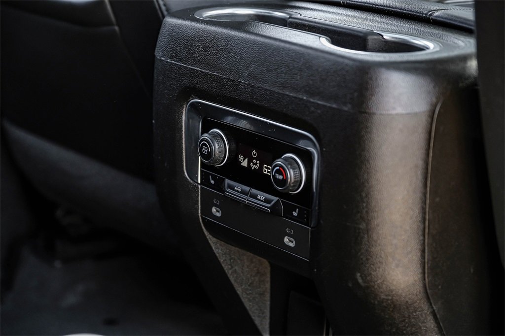 Used 2021 Chevrolet Suburban Premier w/ Premium Package image 43