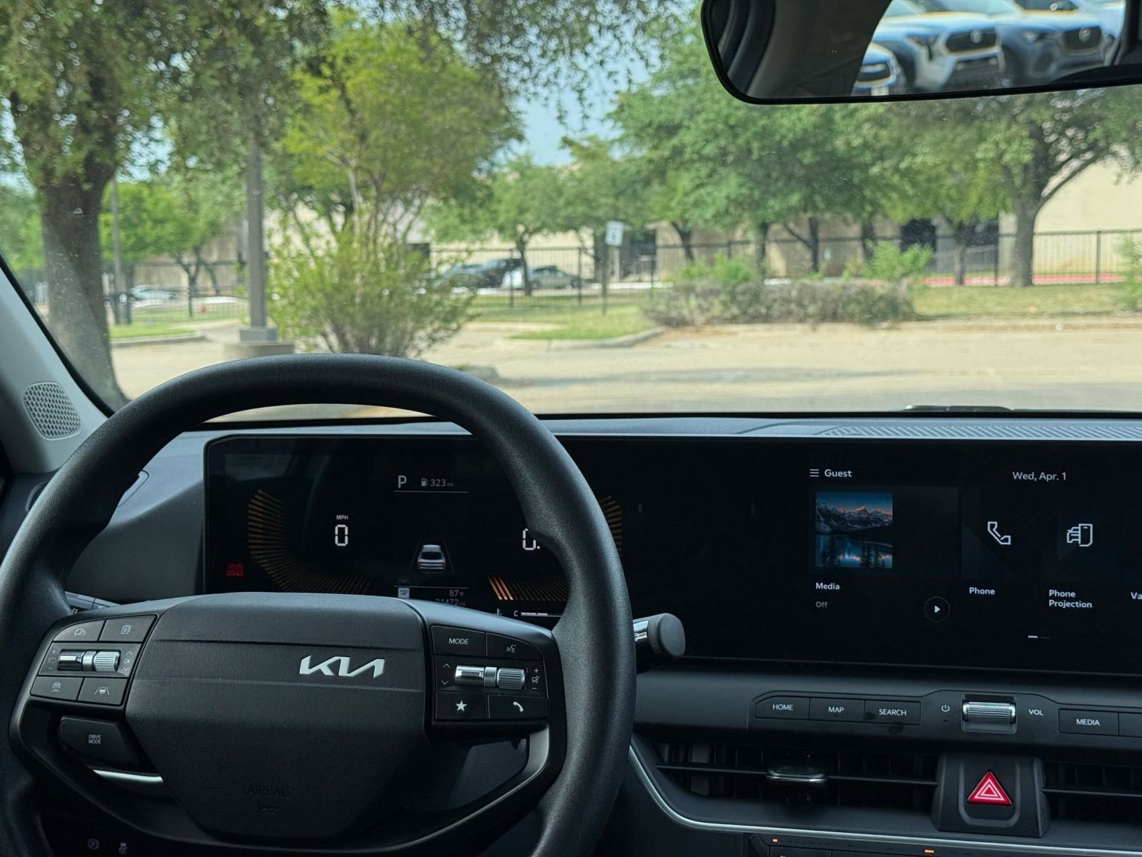 Used 2025 Kia K4 FWD image 35