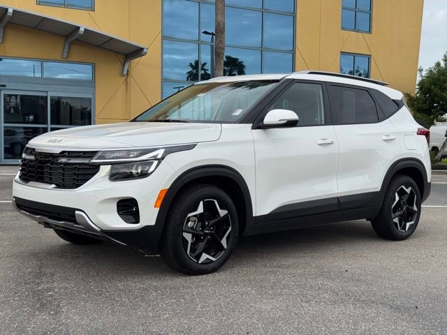Certified 2025 Kia Seltos S FWD image 2