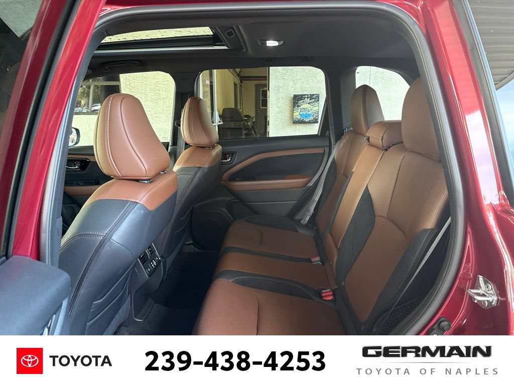 Used 2025 Subaru Forester Touring AWD/4WD image 13