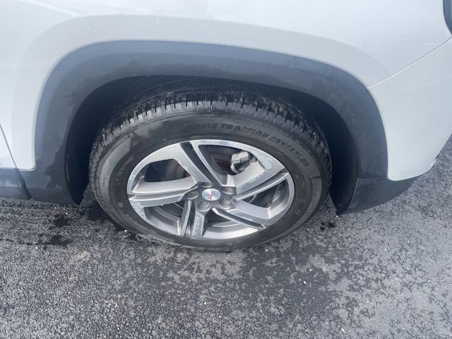 Used 2021 GMC Terrain SLT image 27