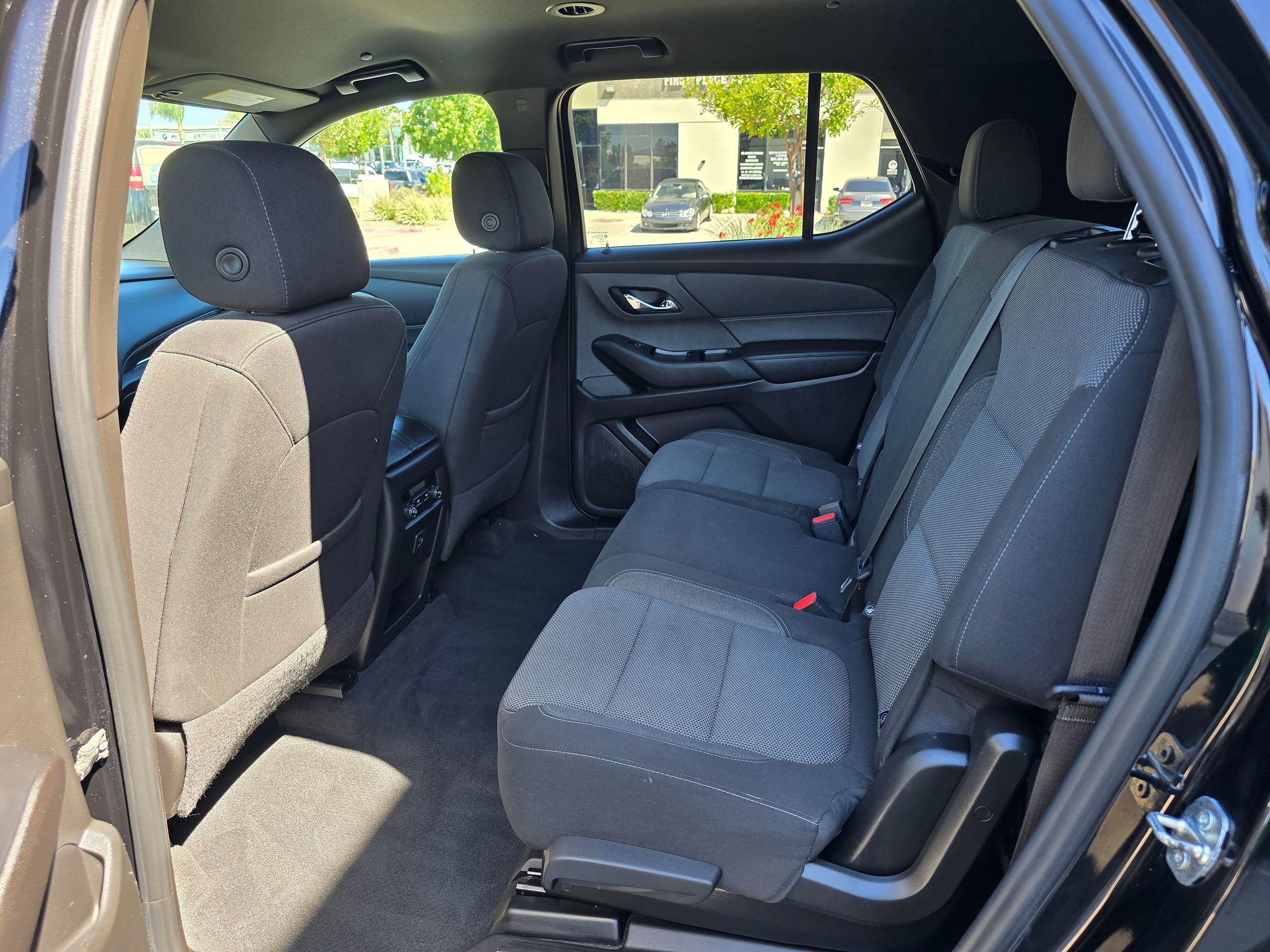 Used 2023 Chevrolet Traverse LT image 20