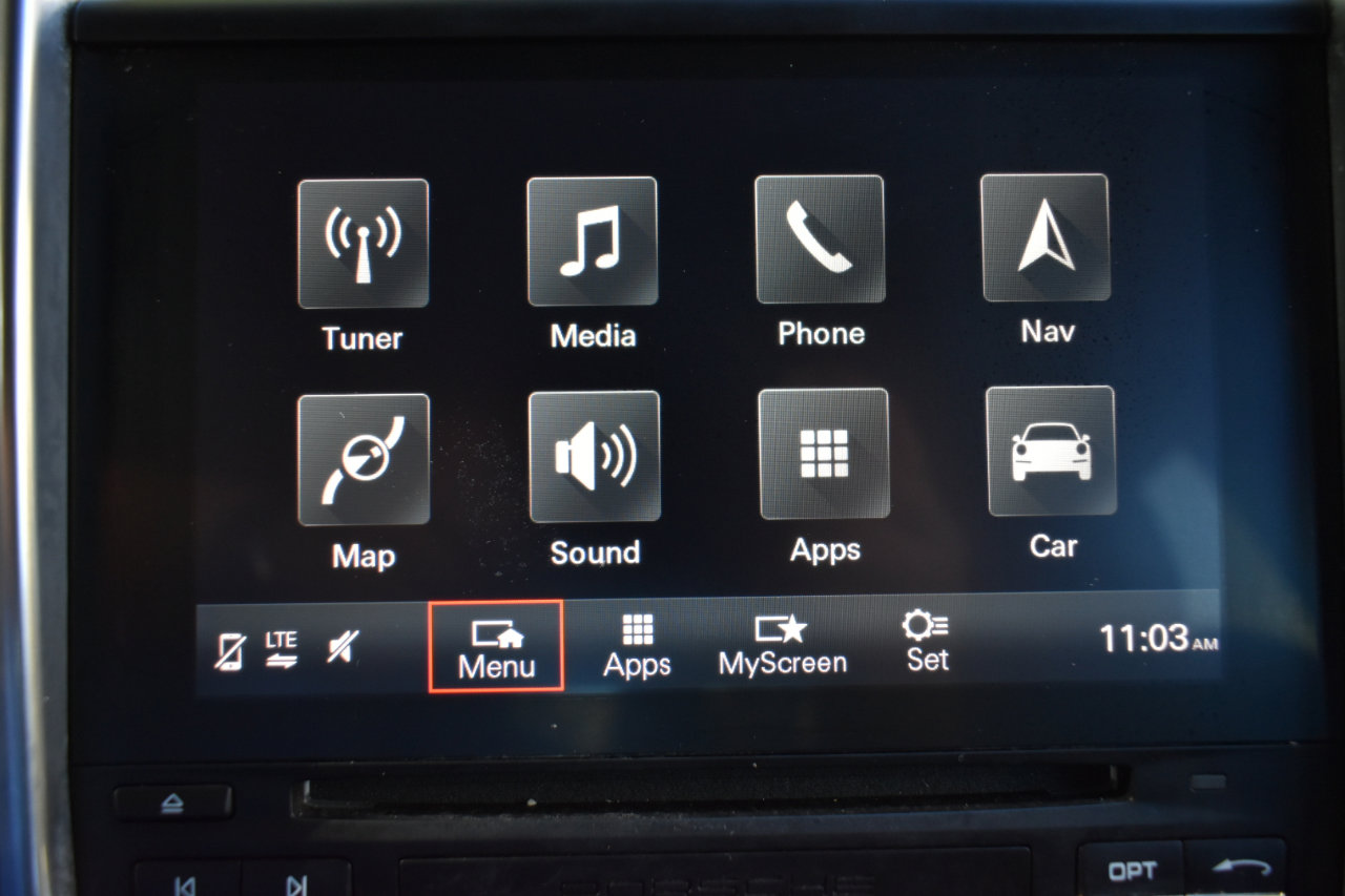 Used 2018 Porsche Cayenne Platinum Edition image 22