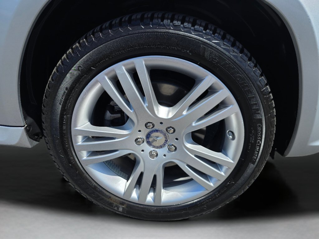 Used 2013 Mercedes-Benz GLK 350 4MATIC image 31